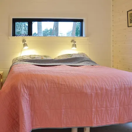 Three-bedroom Holiday In * Martofte